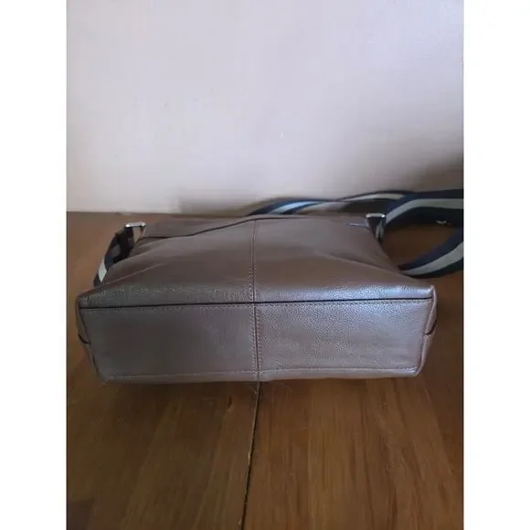 Authentic Coach Metropolitan Map Bag Leather Mens or Womens New W/Out Tags!!!!! - Picture 5 of 13